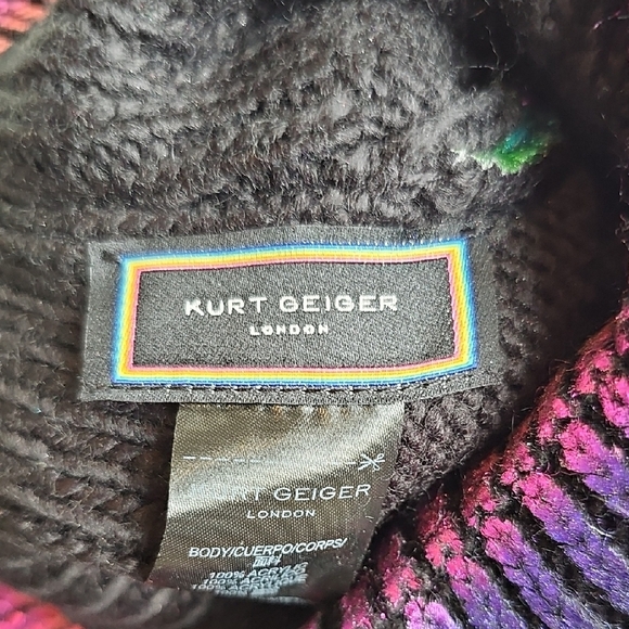 Kurt Geiger Black Knit Hat with Pom Pom NWT - Picture 6 of 6